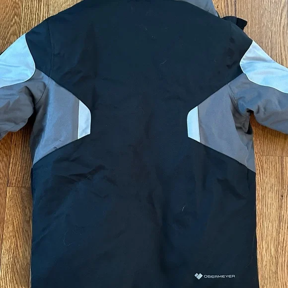 Obermeyer Kids Puffer Jacket in Black and Gray - Picture 5 of 5